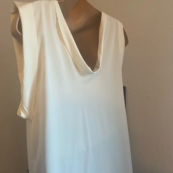 White & Floral/butterfly satin cocktail dress - Picture 5 of 8